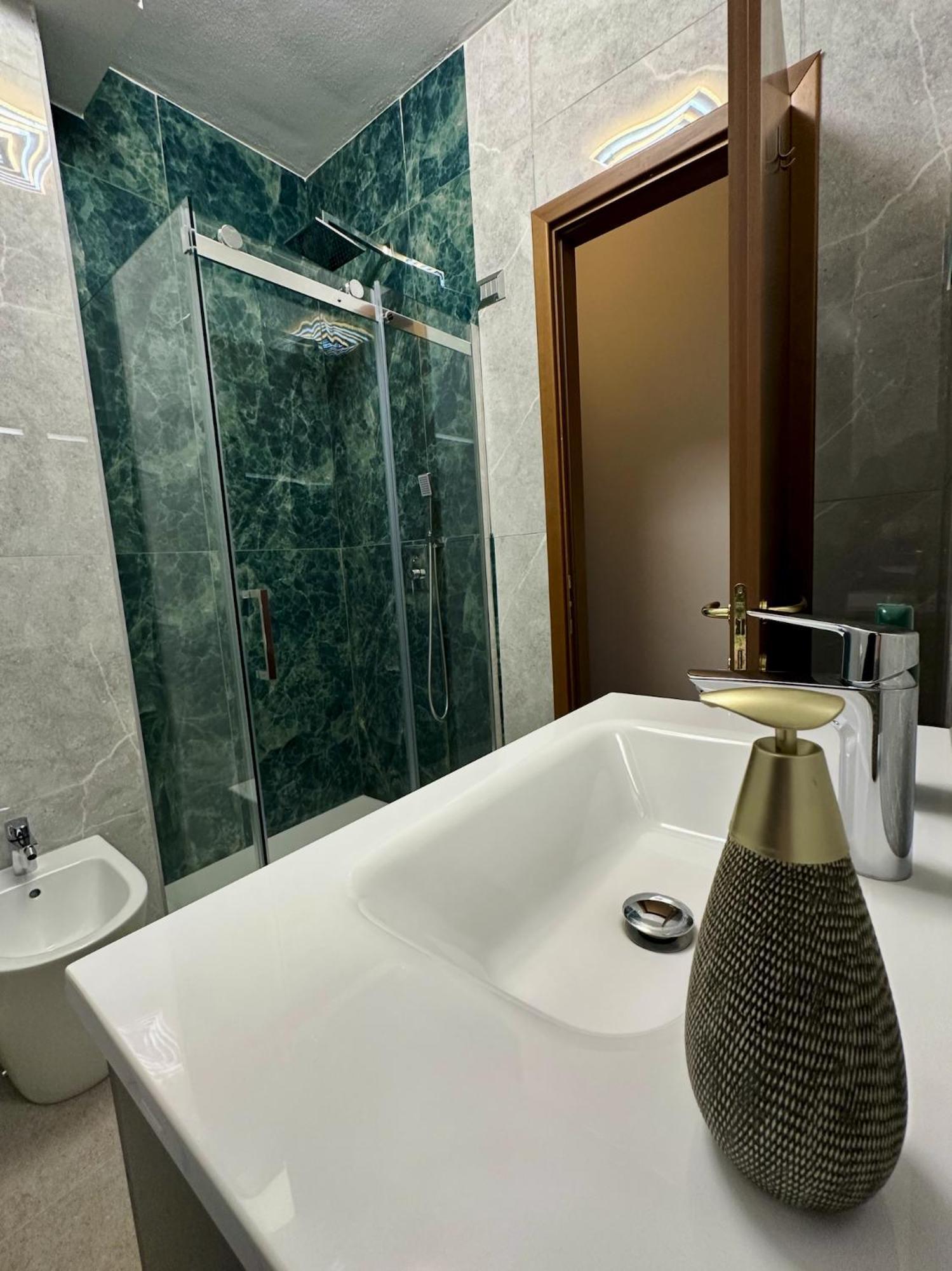 King Apartment Milano Bocconi Extérieur photo